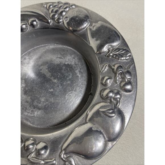 THE WILTON CO. ALUMINUM METALWARE FRUIT BOWL CATERING CHILLABLE SILVER TONE - Picture 2 of 4